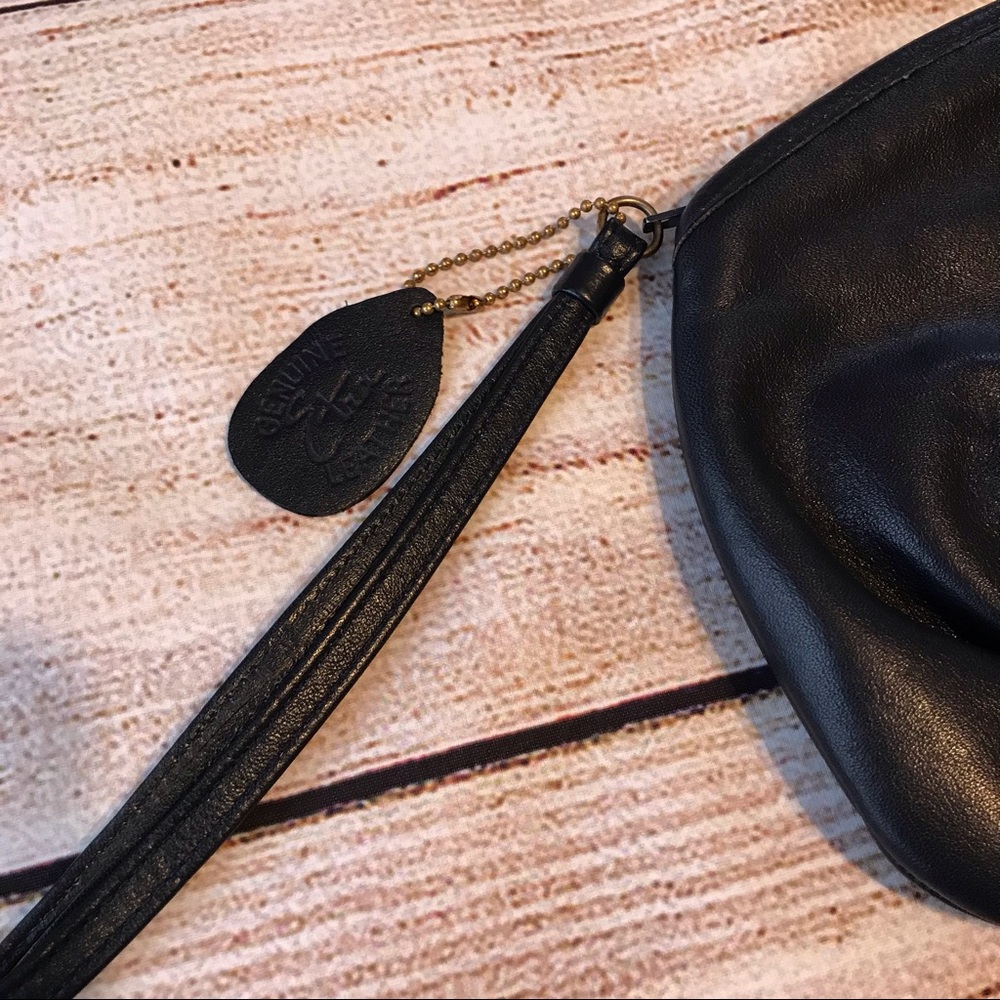 Vintage navy blue clutch purse 1970s 70s leather - Picture 3 of 5